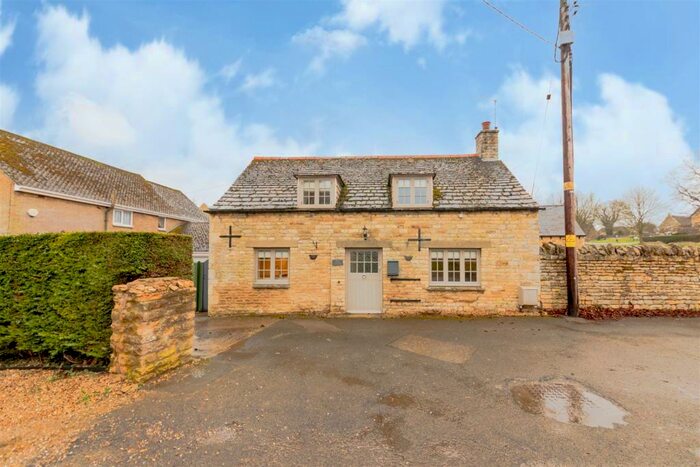 2 Bedroom Detached House For Sale In Main Street, Barrowden, LE15