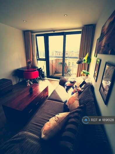 2 Bedroom Flat To Rent In Harford Street, London, E1