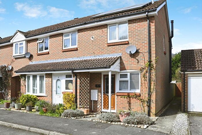 2 Bedroom End Terrace House For Sale In Oakwood Close, Midhurst, West Sussex, GU29