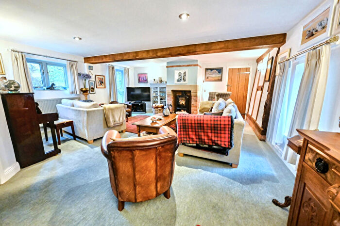4 Bedroom Barn Conversion For Sale In Church Lane, Ashbourne, DE6