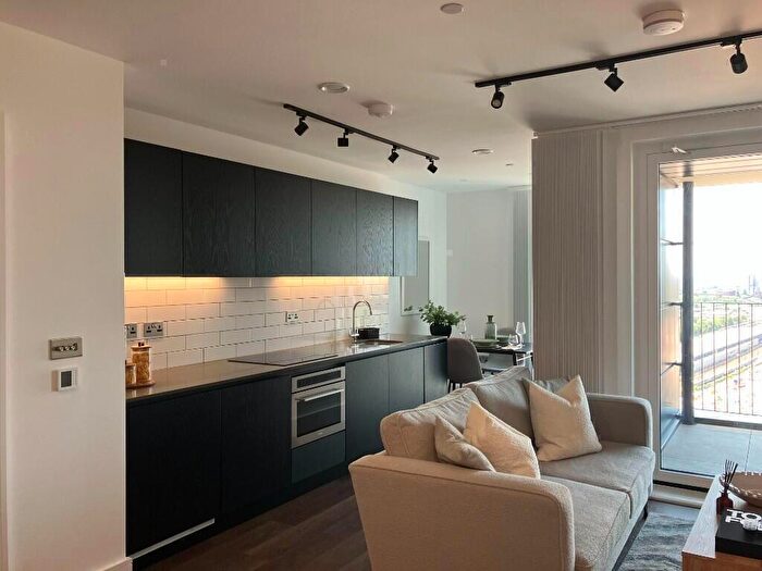 1 Bedroom Flat To Rent In Mitre Yard, Scrubs Lane, NW10