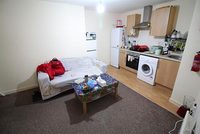 1 Bedroom Flat To Rent In West Luton Place, Adamsdown, Cardiff, CF24