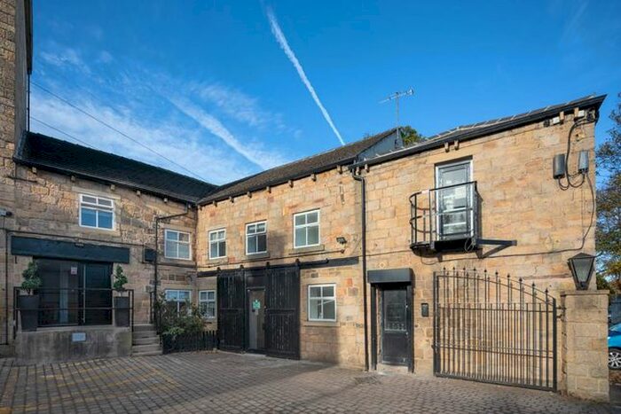 1 Bedroom Flat To Rent In Rivermill Court, Sandford Place, Leeds, LS5