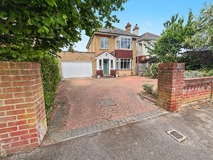 4 Bedroom Detached House For Sale In Christchurch, BH23