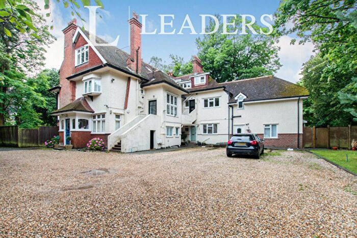 2 Bedroom Flat To Rent In Talbot Avenue, Bournemouth, Dorset, BH3