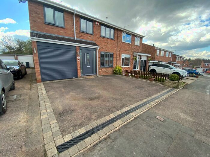 4 Bedroom House To Rent In Morris Drive, Leamington Spa, CV31