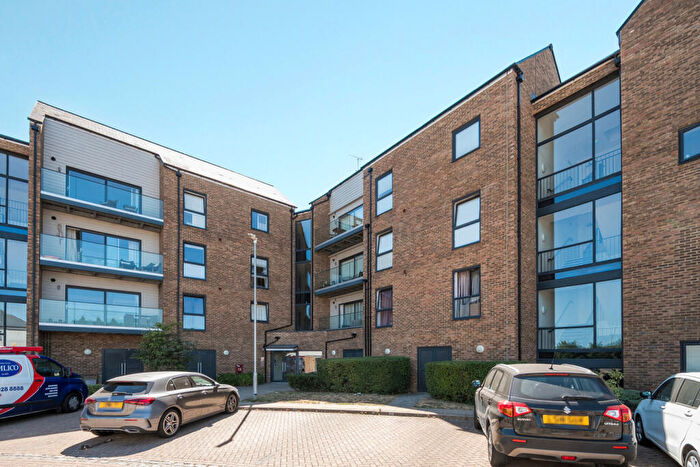 2 Bedroom Apartment For Sale In Havelock Drive, Greenhithe, DA9