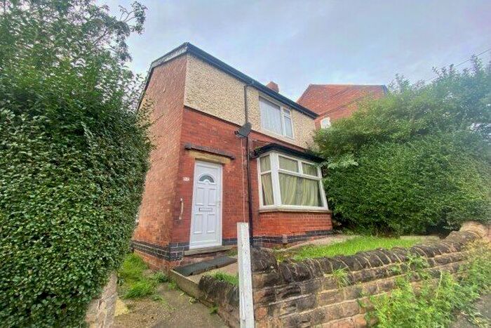 3 Bedroom Semi-Detached House To Rent In Hendon Rise St Anns, Nottingham, NG3