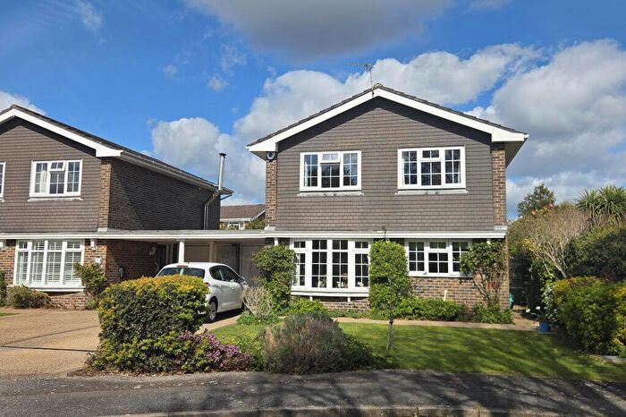 4 Bedroom Detached House For Sale In The Timbers, Catisfield, PO15
