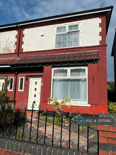 4 Bedroom Semi-Detached House To Rent In Victoria Road, Urmston, Manchester, M41
