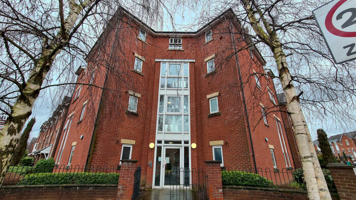 2 Bedroom Flat To Rent In Chorlton Road, Hulme, Manchester., M15
