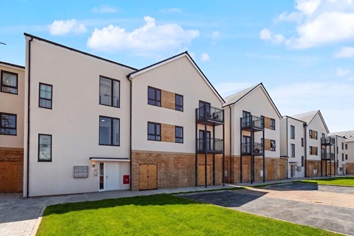 2 Bedroom Flat To Rent In High Street, Witney, OX28