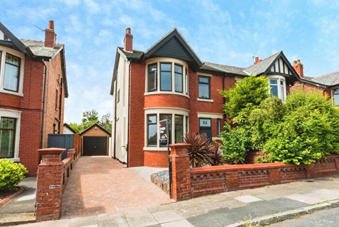 4 Bedroom Semi Detached House For Sale In Lomond Avenue, Blackpool, Lancashire, FY3