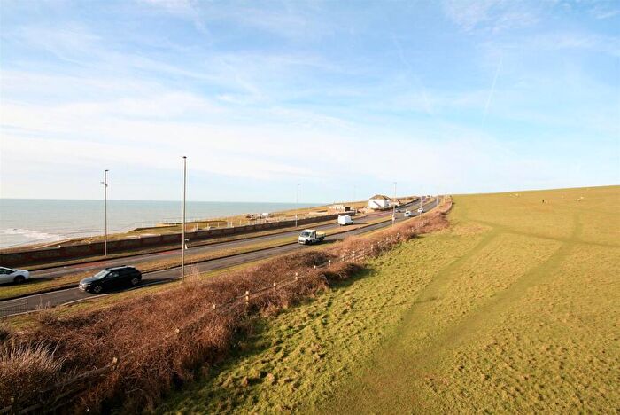 1 Bedroom Flat To Rent In Gorham Way, Telscombe Cliffs, Peacehaven, BN10