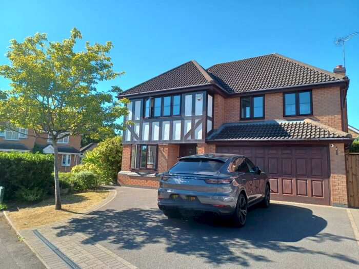 4 Bedroom Detached House To Rent In Sidbury Grove, Dorridge, Solihull, West Midlands, B93