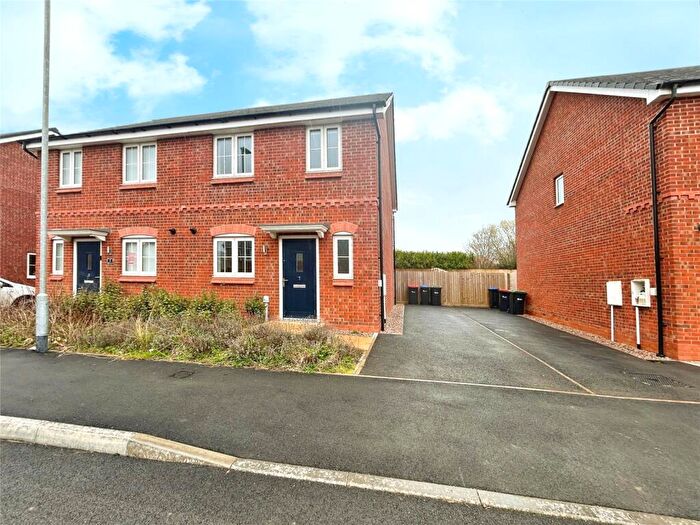 3 Bedroom Semi-Detached House To Rent In Rothwell Close, Sutton-in-Ashfield, Nottinghamshire, NG17