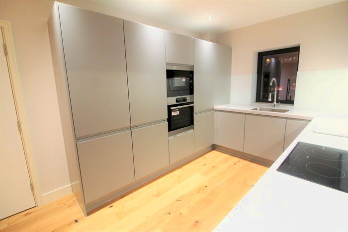 2 Bedroom Flat To Rent In Horsforth Mill, Low Lane, Horsforth LS18