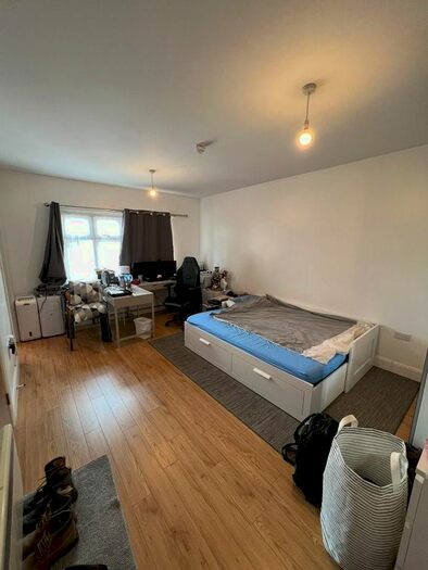 Studio To Rent In Dudden Hill Lane, London, NW10