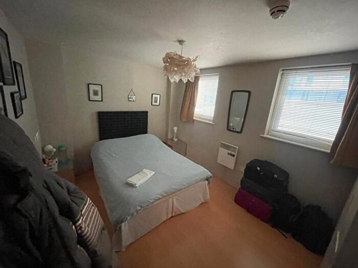 2 Bedroom Apartment To Rent In Concord Street Leeds, LS2