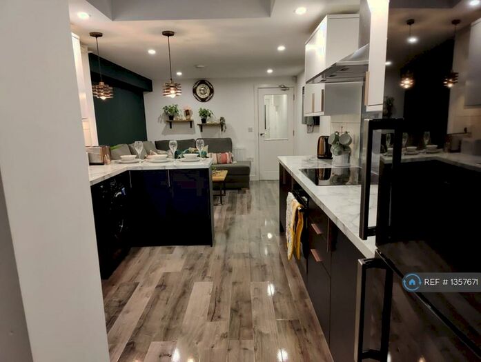 5 Bedroom Terraced House To Rent In Winchester Street, Coventry, CV1