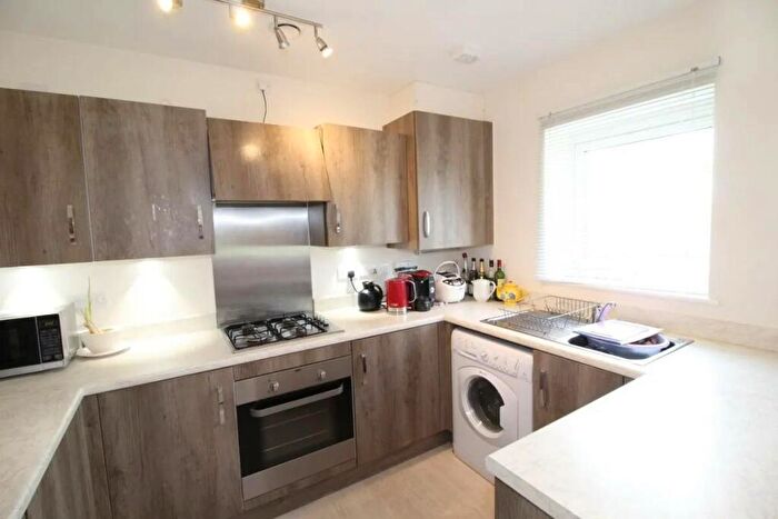 4 Bedroom Semi-Detached House To Rent In Edgeworth Road, SE9