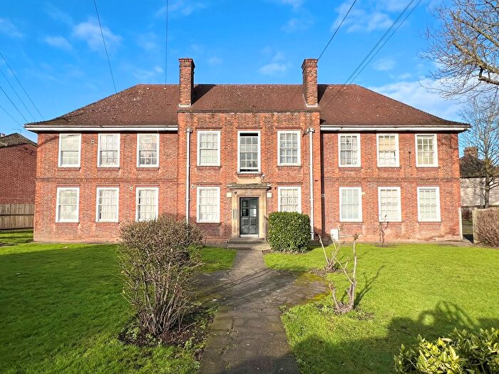 Studio To Rent In Latymer Road, Edmonton, N9