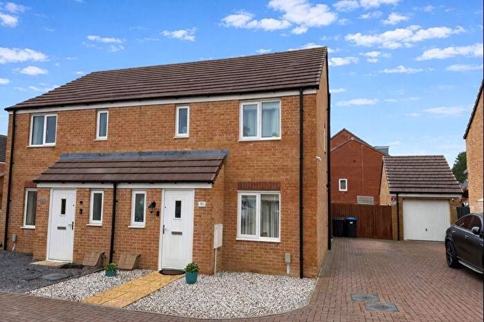 3 Bedroom Semi Detached House For Sale In Chancellor Court, Northampton, NN2