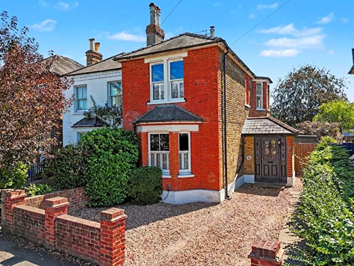 3 Bedroom Detached House For Sale In Beauchamp Road, West Molesey, KT8