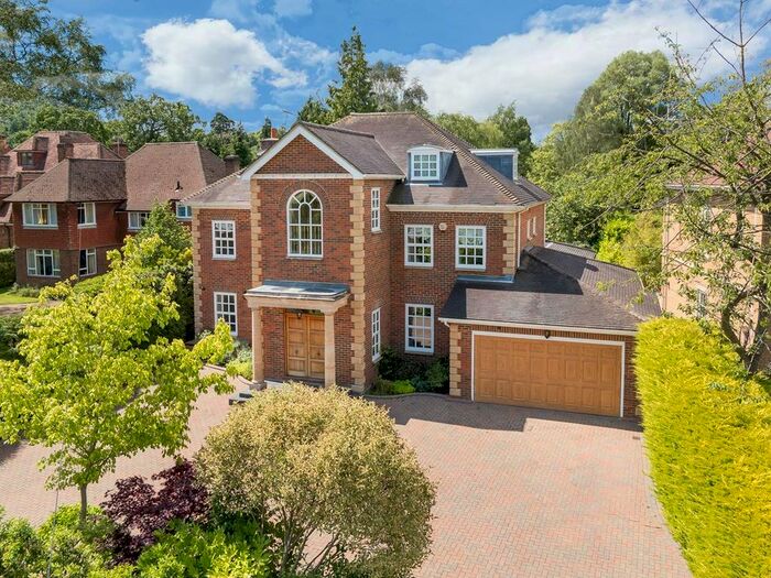 6 Bedroom Detached House To Rent In Meadway, Esher, KT10
