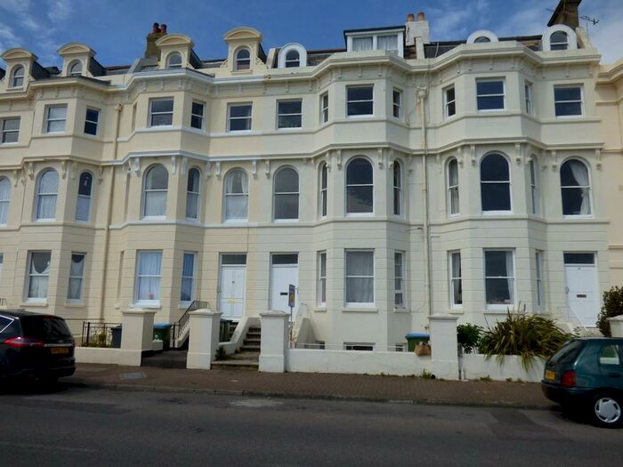 1 Bedroom Apartment To Rent In South Terrace, Littlehampton, BN17