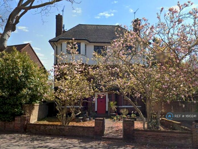 1 Bedroom Flat To Rent In Milton Road, Westcliff-On-Sea, SS0