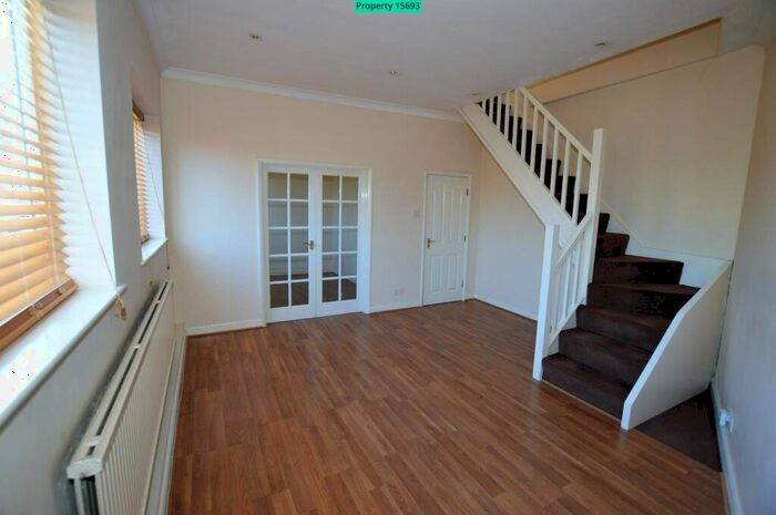 1 Bedroom Flat To Rent In Wetherby Road, Leeds, LS17