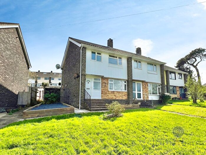 3 Bedroom End Of Terrace House For Sale In Woodbury Park, Axminster, EX13