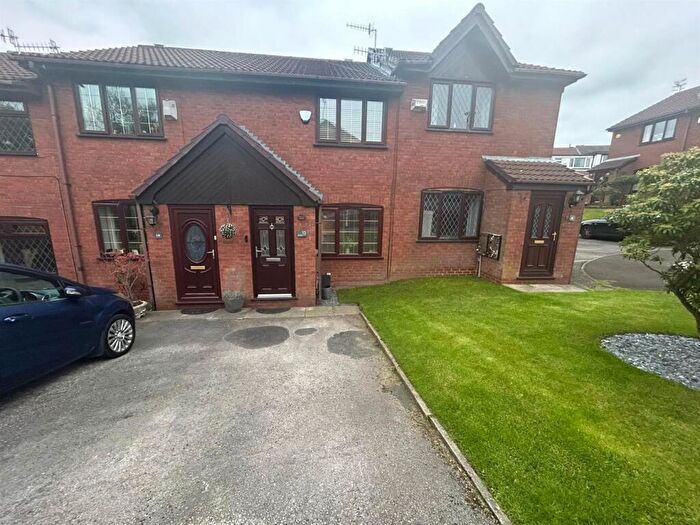 2 Bedroom Mews For Sale In Parkfields, Millbrook, Stalybridge, SK15