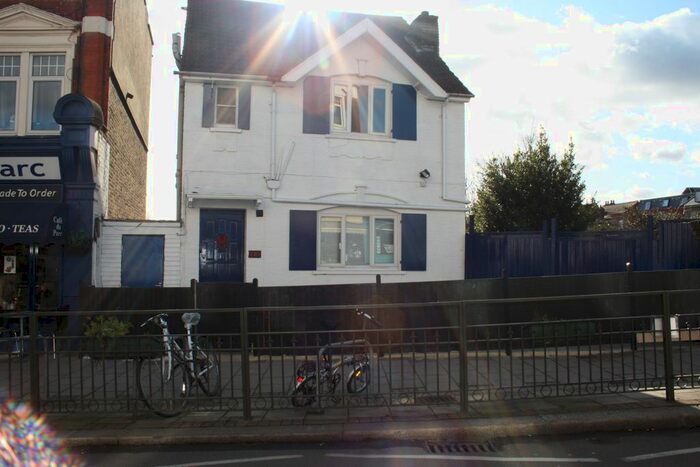 1 Bedroom Flat To Rent In Arthur Road, Wimbledon, SW19