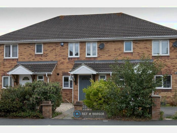 2 Bedroom Terraced House To Rent In Wick Road, Bristol, BS4