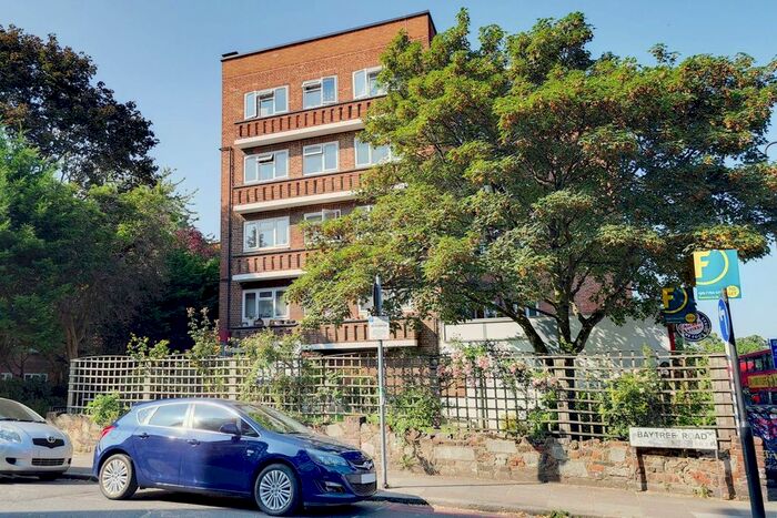 2 Bedroom Flat To Rent In Arlington Lodge, Brixton, London, SW2