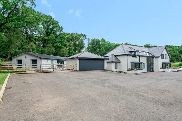 4 Bedroom Detached House For Sale In Dordale Road, Stourbridge, DY9