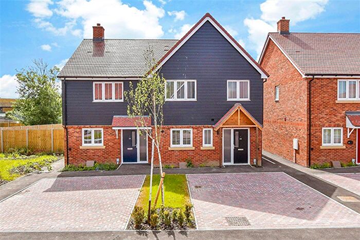 3 Bedroom Semi-detached House For Sale In Maude Close, The Maude, New Romney, Kent, TN28