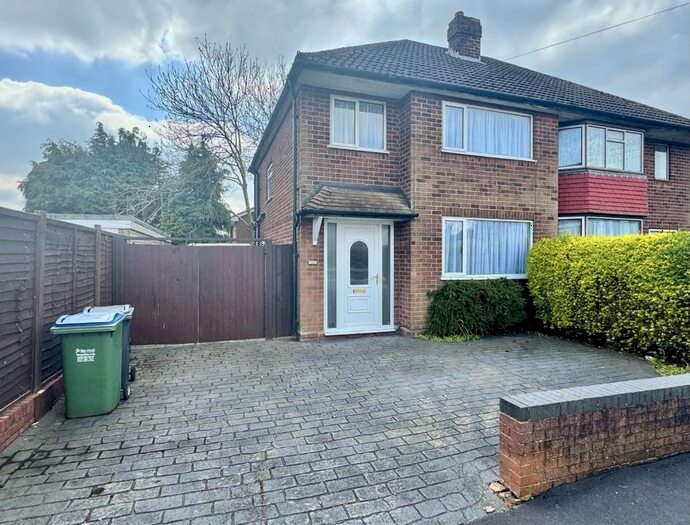 3 Bedroom Semi-Detached House To Rent In Hancox Street, Oldbury, B68