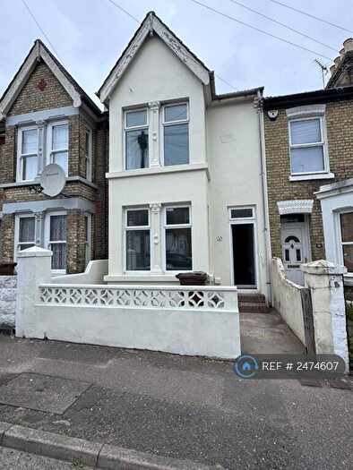 3 Bedroom Terraced House To Rent In Stopford Road, Gillingham, ME7