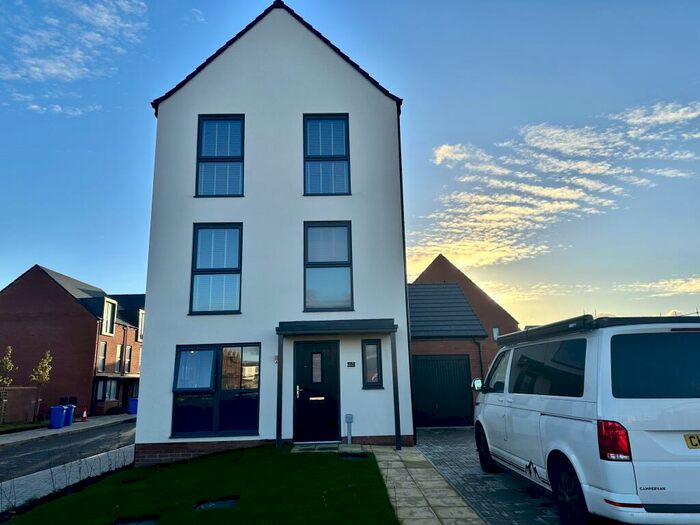 4 Bedroom House To Rent In Etteridge Drive, Derby, DE22