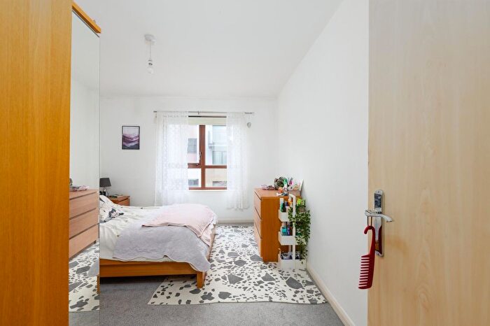 2 Bedroom Mews For Sale In St. David Mews, Harbourside, BS1