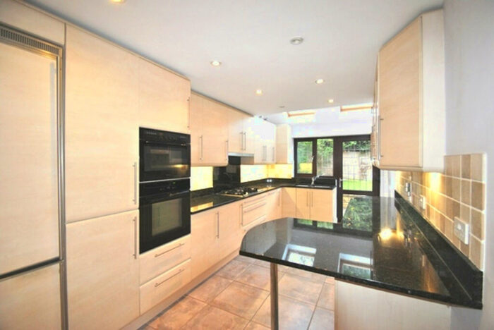 5 Bedroom Detached House To Rent In Berkeley, Letchworth Garden City, SG6