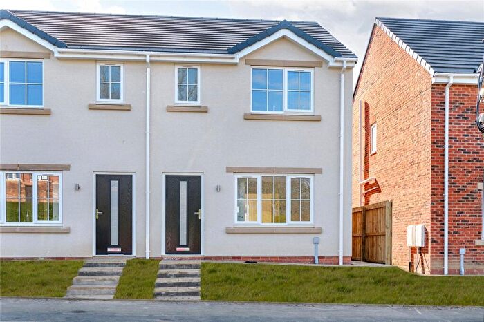 3 Bedroom Semi Detached House For Sale In South Street, Newbottle, DH4