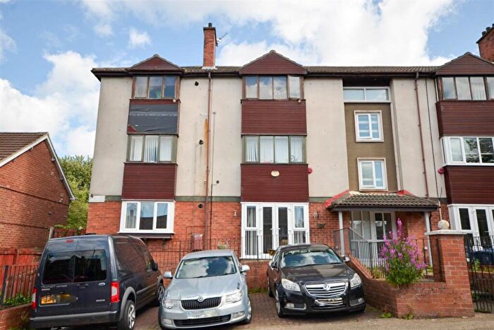 2 Bedroom Apartment For Sale In Aydon Houses, Farringdon, SR3