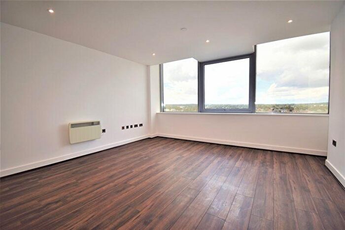 1 Bedroom Flat To Rent In Th Floor, Churchill Place, Churchill Way, Basingstoke, RG21