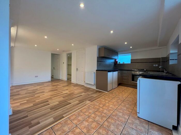 2 Bedroom Flat To Rent In Princes Terrace, Brighton, BN2