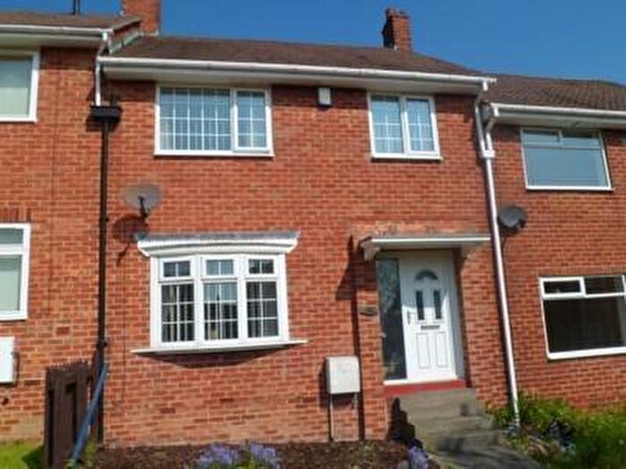 3 Bedroom House To Rent In Old Hall Road, Consett, DH8