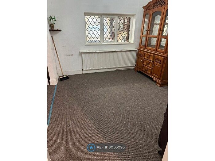 4 Bedroom Terraced House To Rent In Flanders Road, London, E6